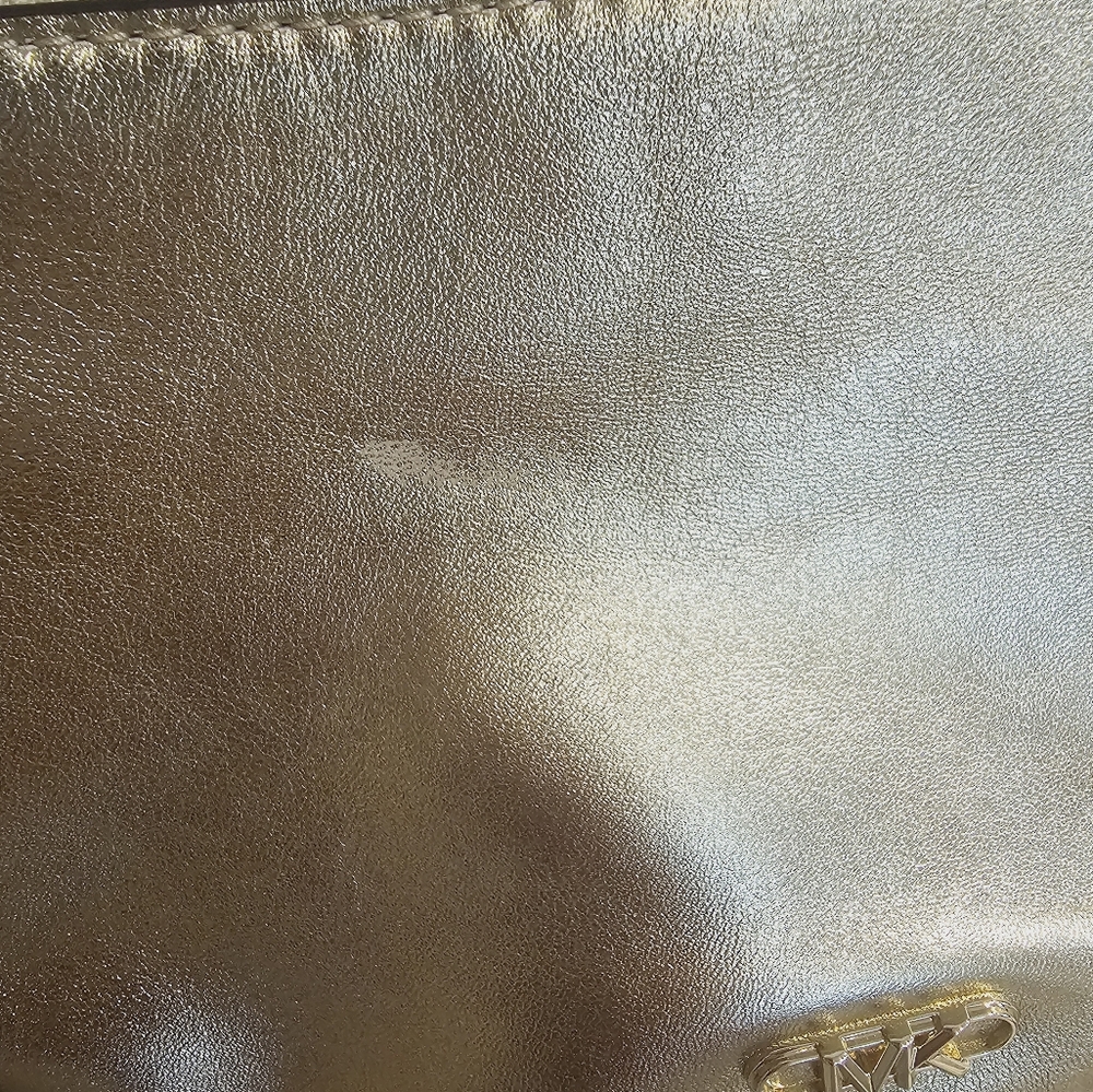 NEW MK Michael kors hand bag in gold - Picture 6 of 9